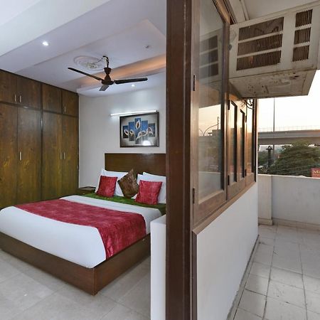 Hotel Admire Inn "Atta Market, Noida Sector 18" Exterior photo