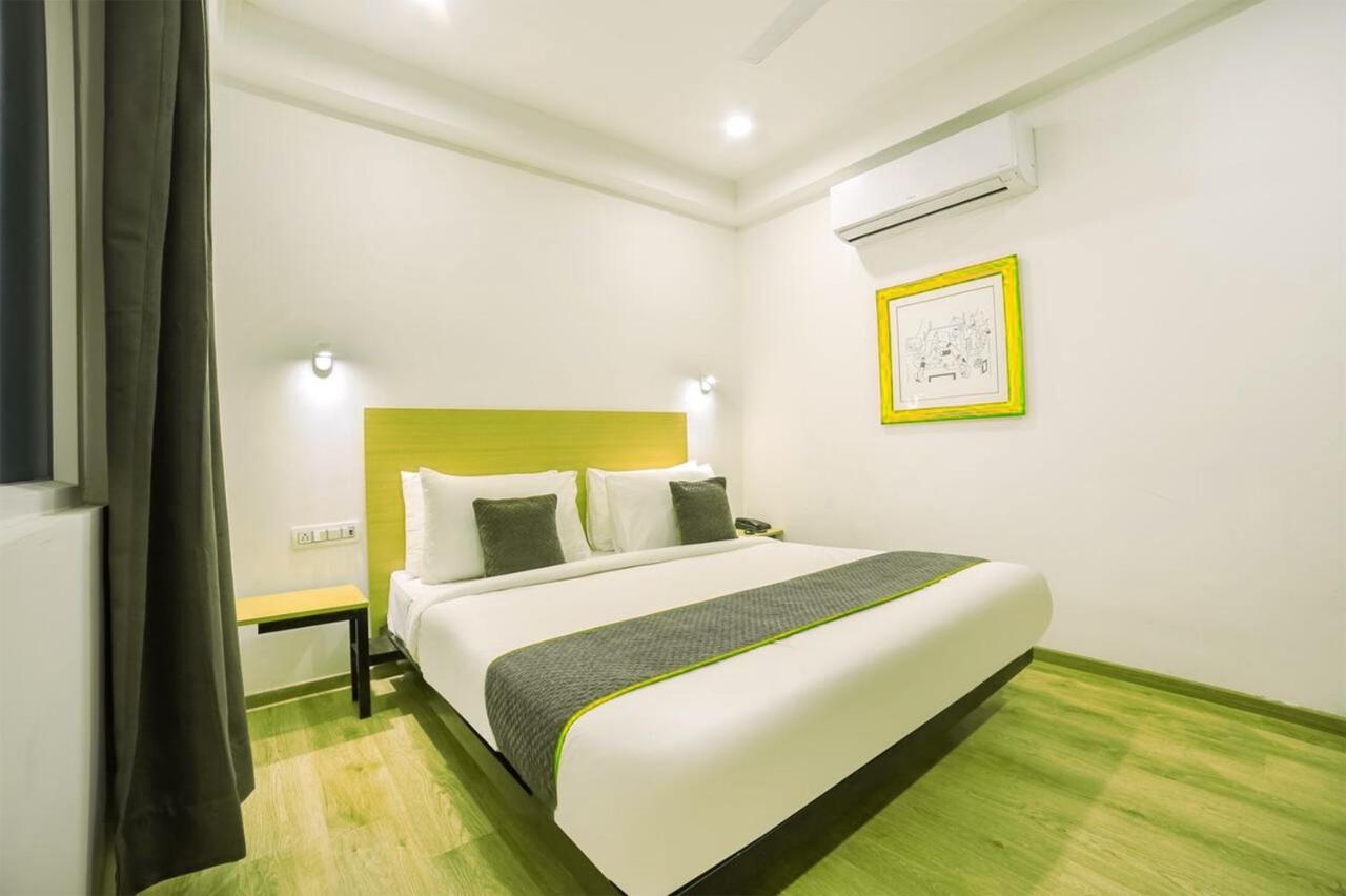 Hotel Admire Inn "Atta Market, Noida Sector 18" Exterior photo