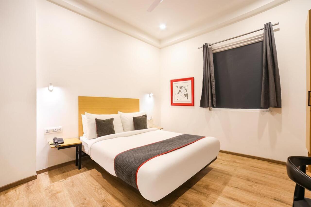 Hotel Admire Inn "Atta Market, Noida Sector 18" Exterior photo
