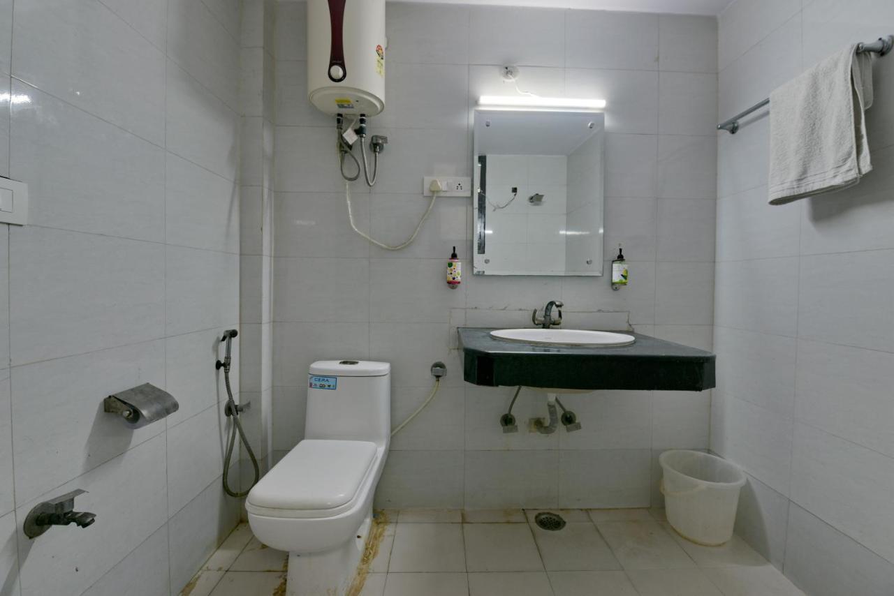 Hotel Admire Inn "Atta Market, Noida Sector 18" Exterior photo