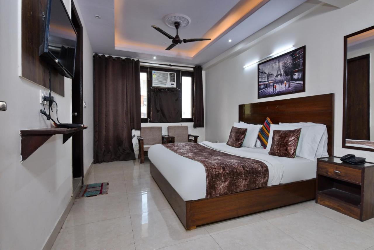 Hotel Admire Inn "Atta Market, Noida Sector 18" Exterior photo