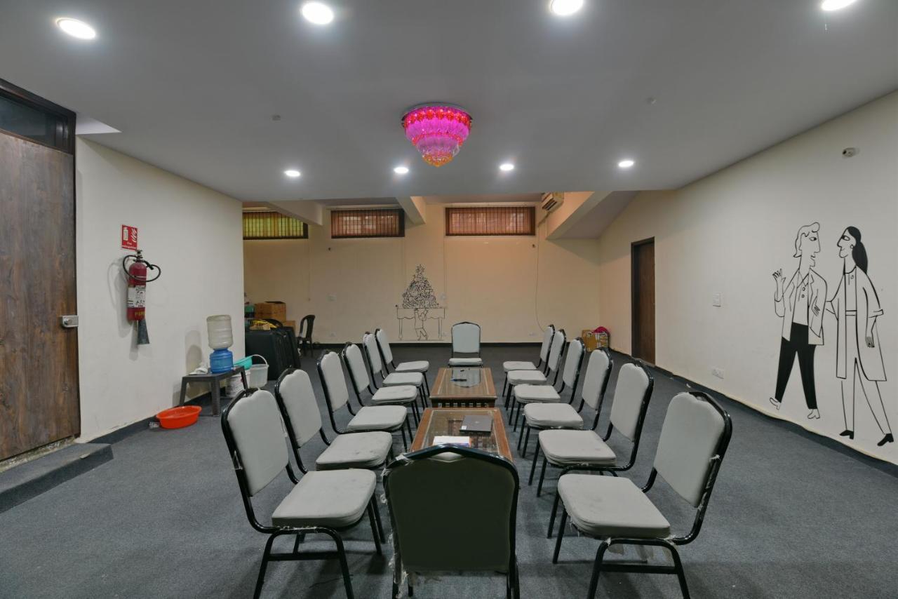 Hotel Admire Inn "Atta Market, Noida Sector 18" Exterior photo