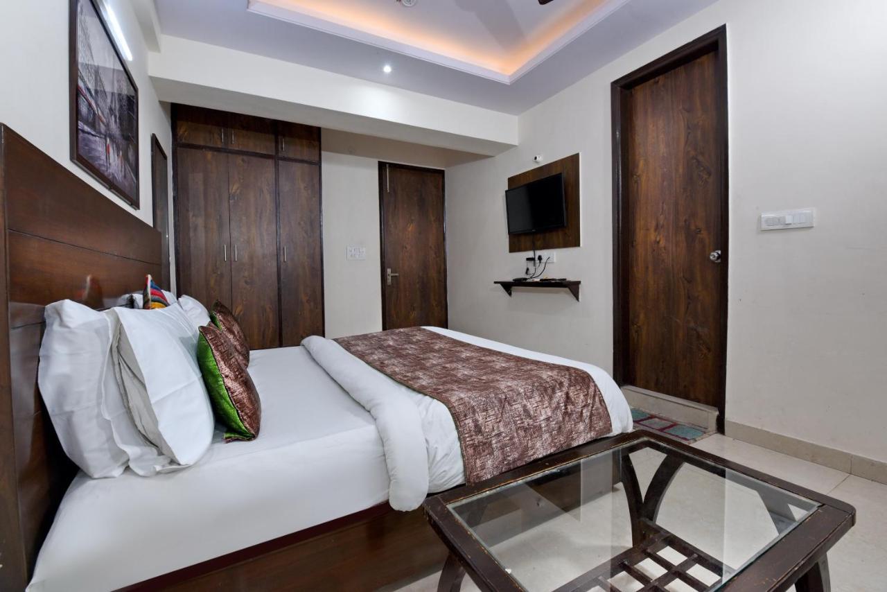 Hotel Admire Inn "Atta Market, Noida Sector 18" Exterior photo