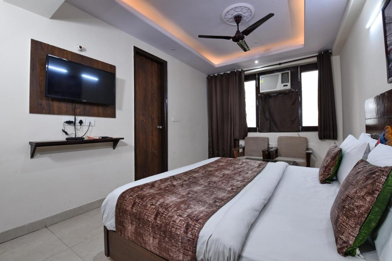 Hotel Admire Inn "Atta Market, Noida Sector 18" Exterior photo